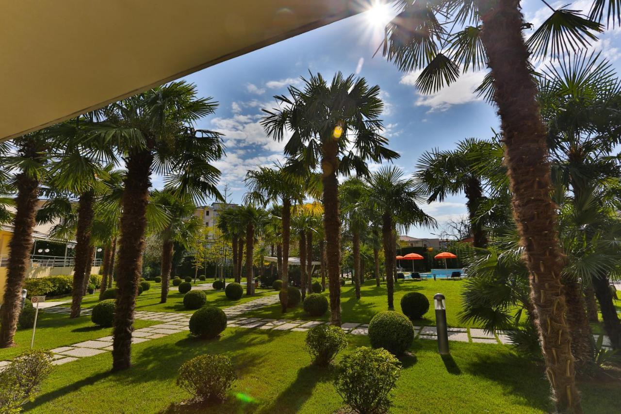 Hotel Savoia Thermae & Spa (Adults Only) Abano Terme Bagian luar foto