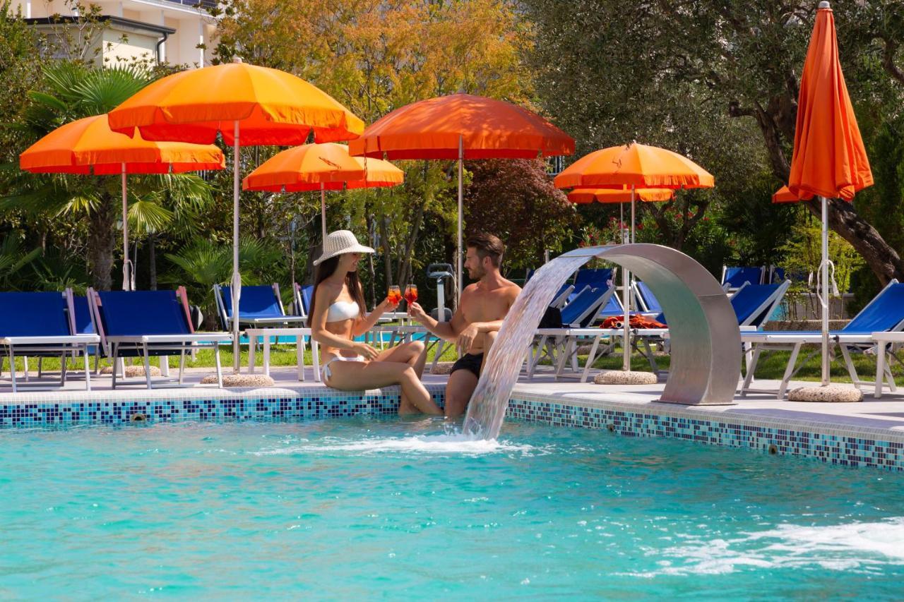 Hotel Savoia Thermae & Spa (Adults Only) Abano Terme Bagian luar foto
