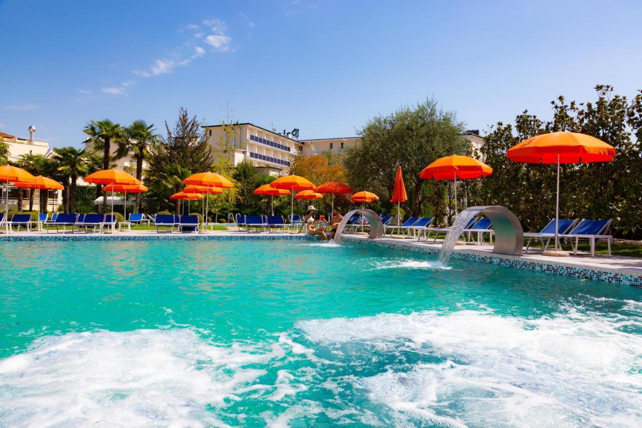 Hotel Savoia Thermae & Spa (Adults Only) Abano Terme Bagian luar foto