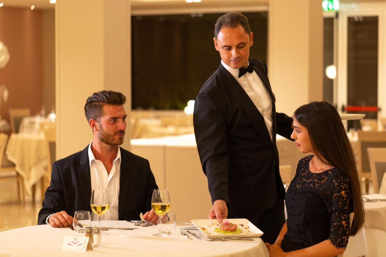Hotel Savoia Thermae & Spa (Adults Only) Abano Terme Bagian luar foto