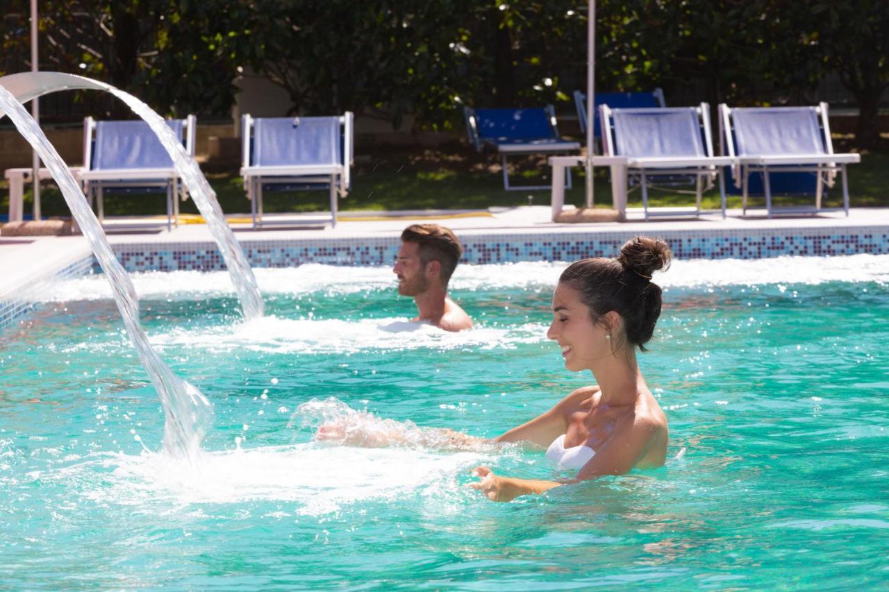 Hotel Savoia Thermae & Spa (Adults Only) Abano Terme Bagian luar foto