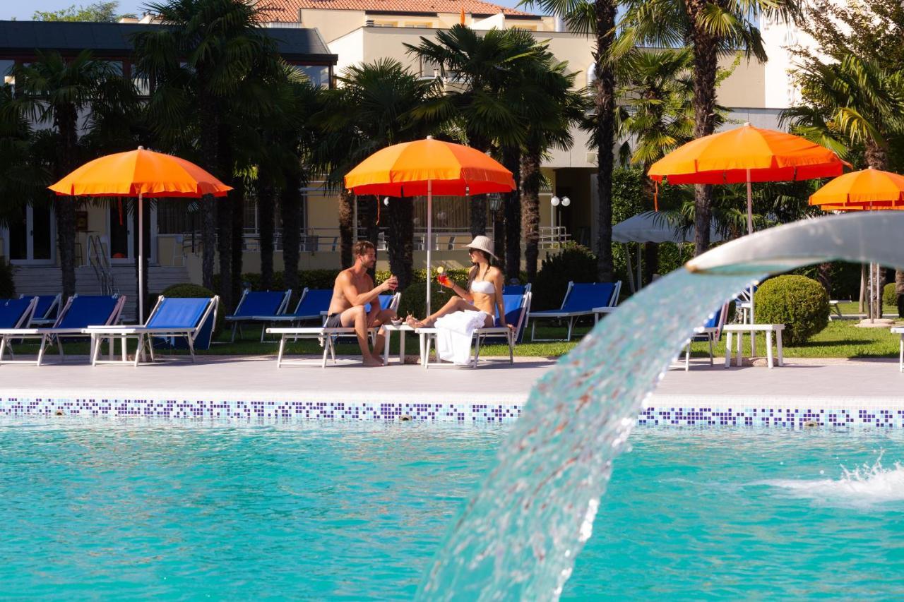 Hotel Savoia Thermae & Spa (Adults Only) Abano Terme Bagian luar foto