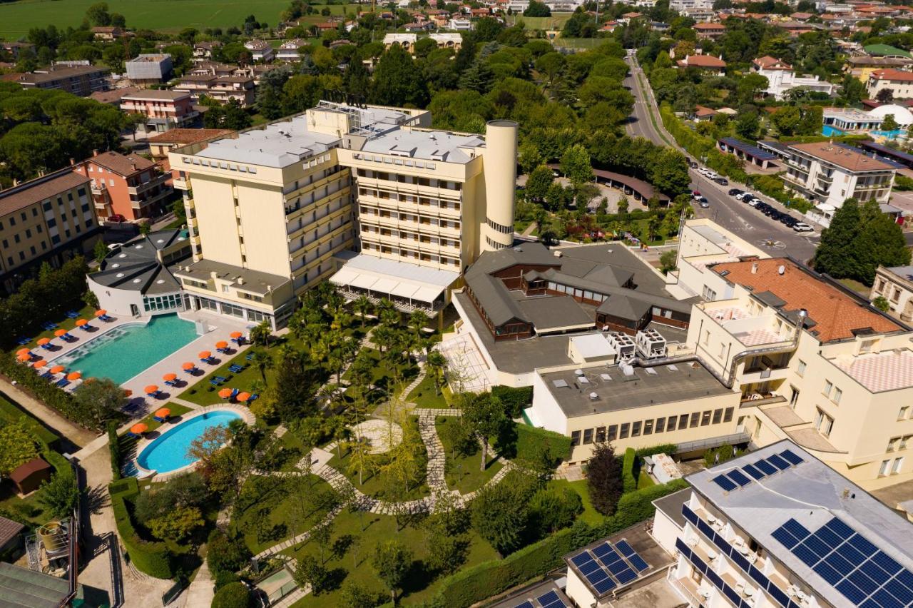 Hotel Savoia Thermae & Spa (Adults Only) Abano Terme Bagian luar foto
