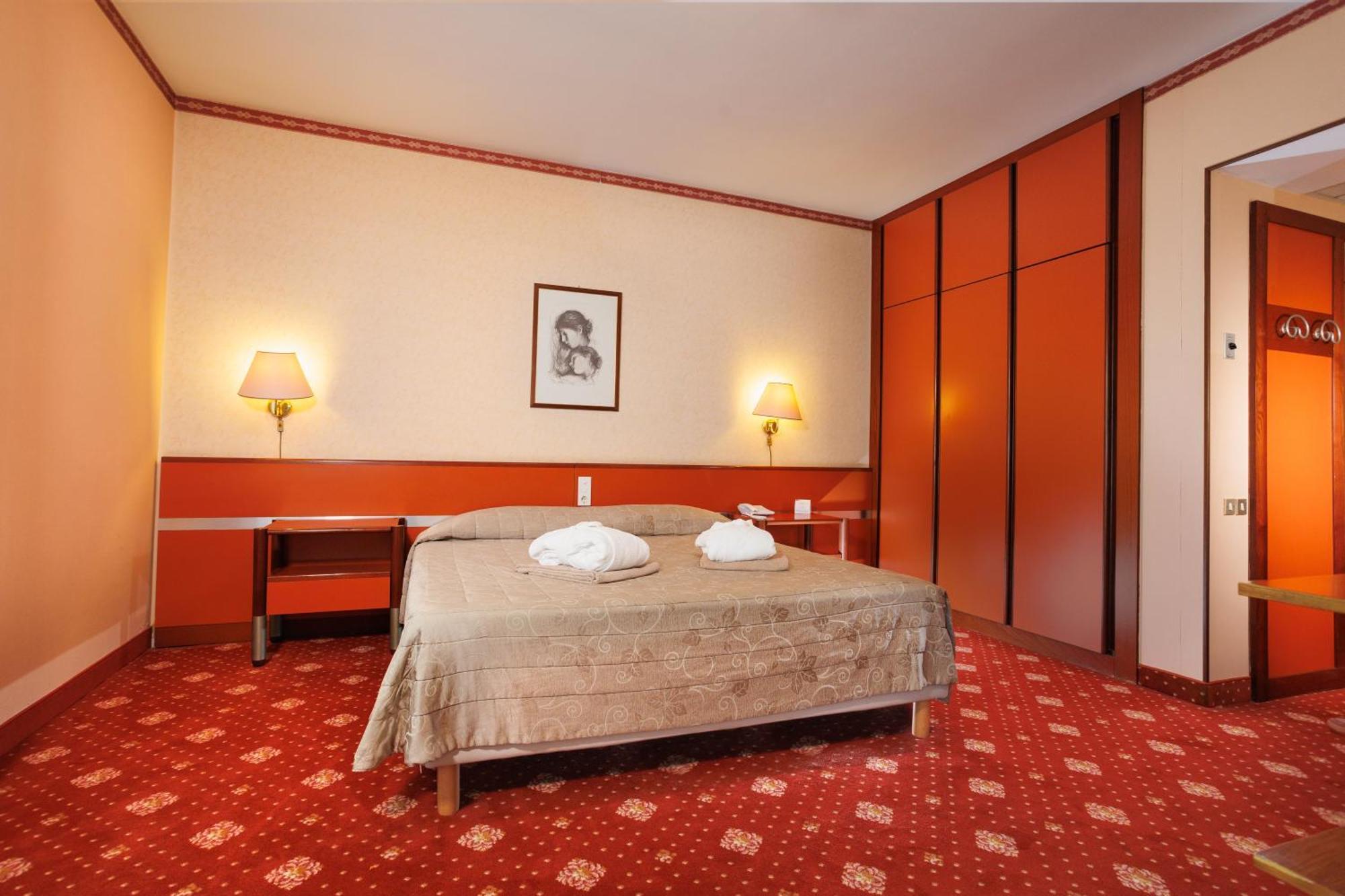 Hotel Savoia Thermae & Spa (Adults Only) Abano Terme Bagian luar foto